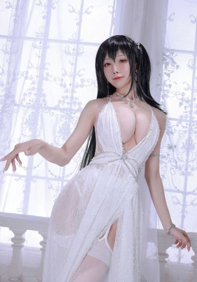 丰满双乳秘书被老板狂揉