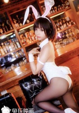 动漫美女隐私打扑克视频