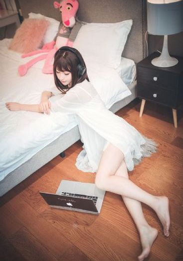 云墨雨间