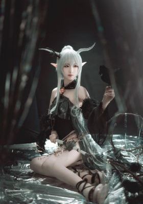年轻的善良的女教师5免费观看